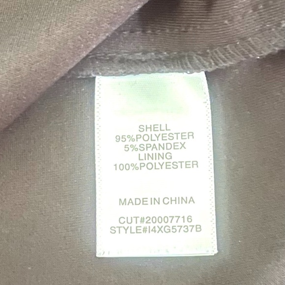 Women's Dress size 6 stretchy - NEW ITEM - Picture 7 of 7